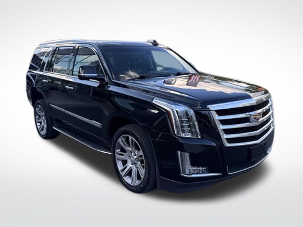 Used 2018 Cadillac Escalade Luxury SUV