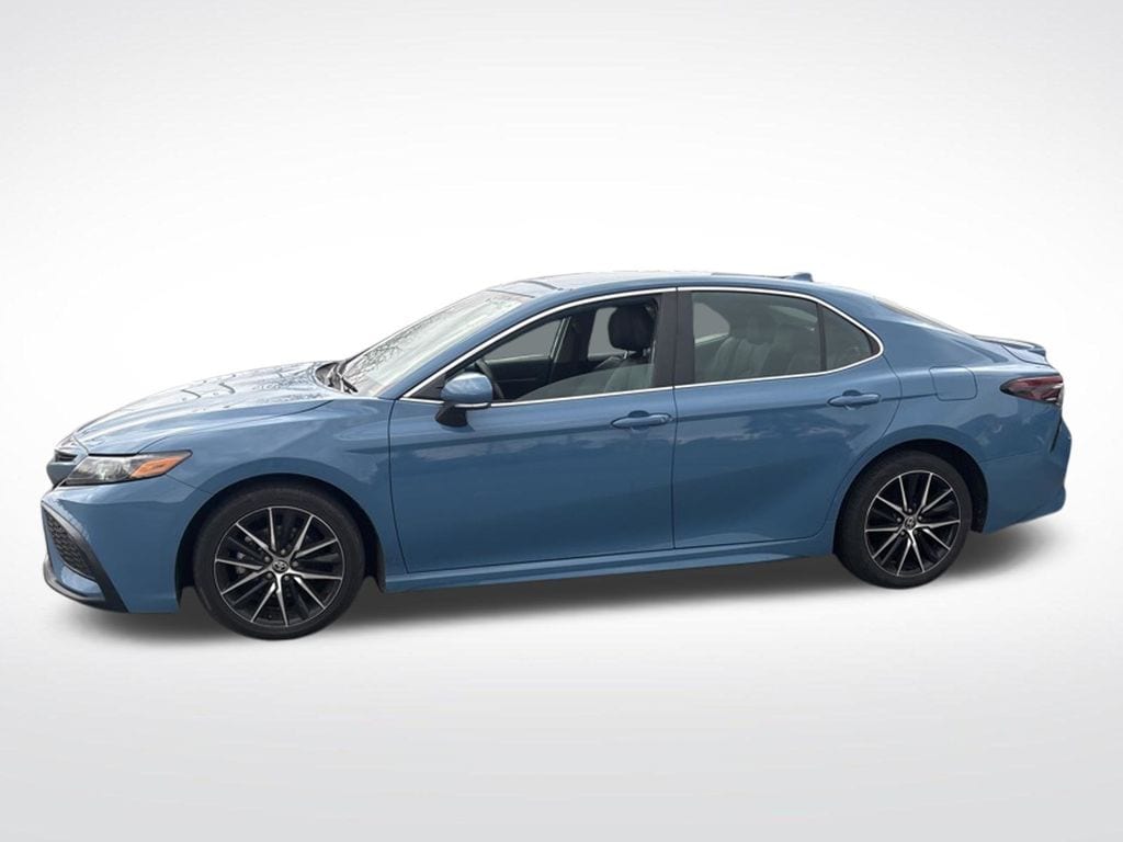 Used 2024 Toyota Camry SE Sedan