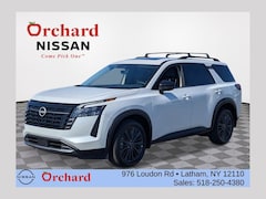 2026 Nissan Pathfinder SL SUV
