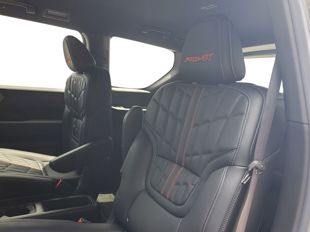 2026 Nissan Armada PRO-4X - Photo 27