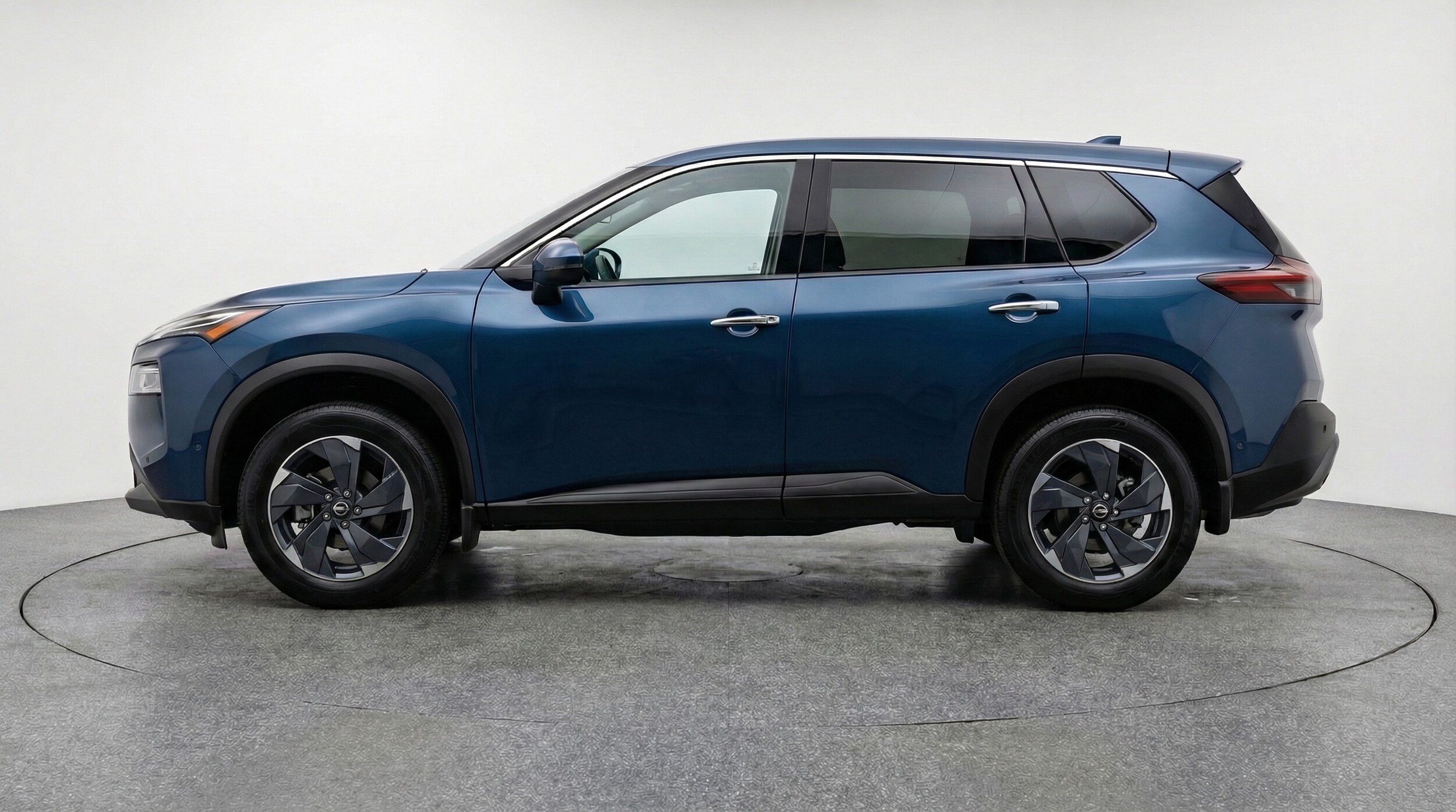 Thumbnail: 2025 Nissan Rogue - 4