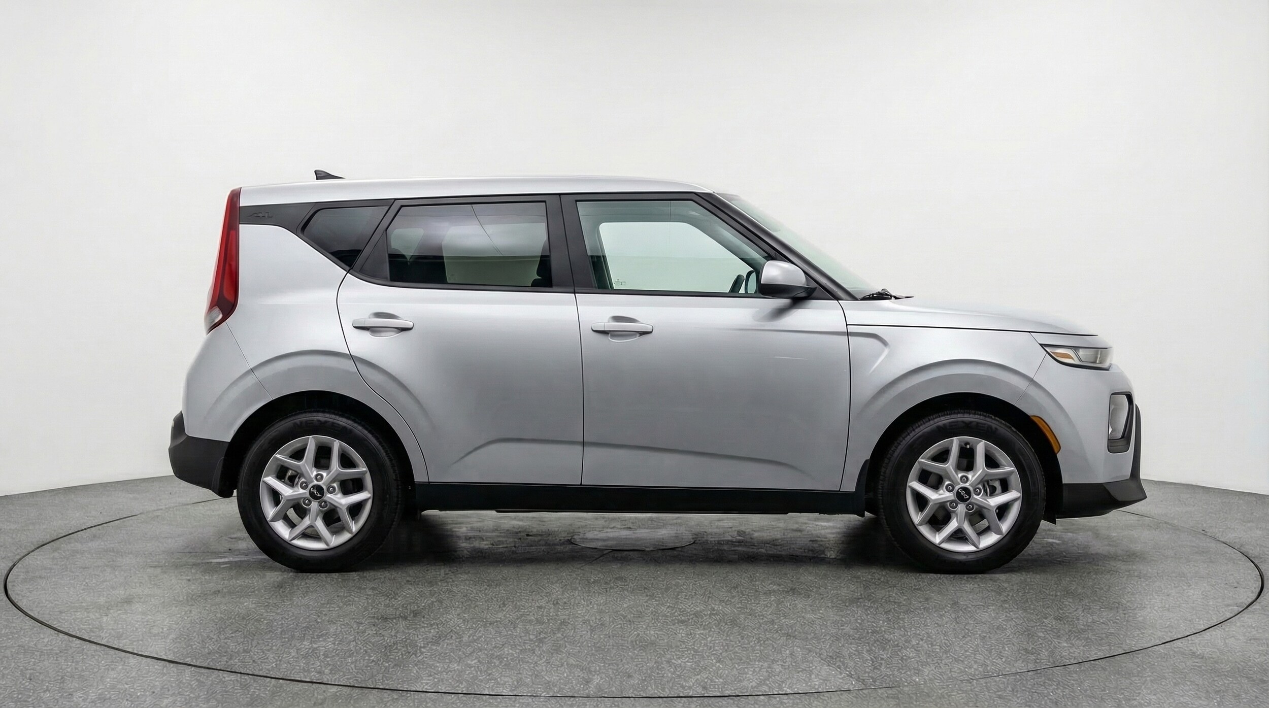 Thumbnail: 2025 Kia Soul - 8
