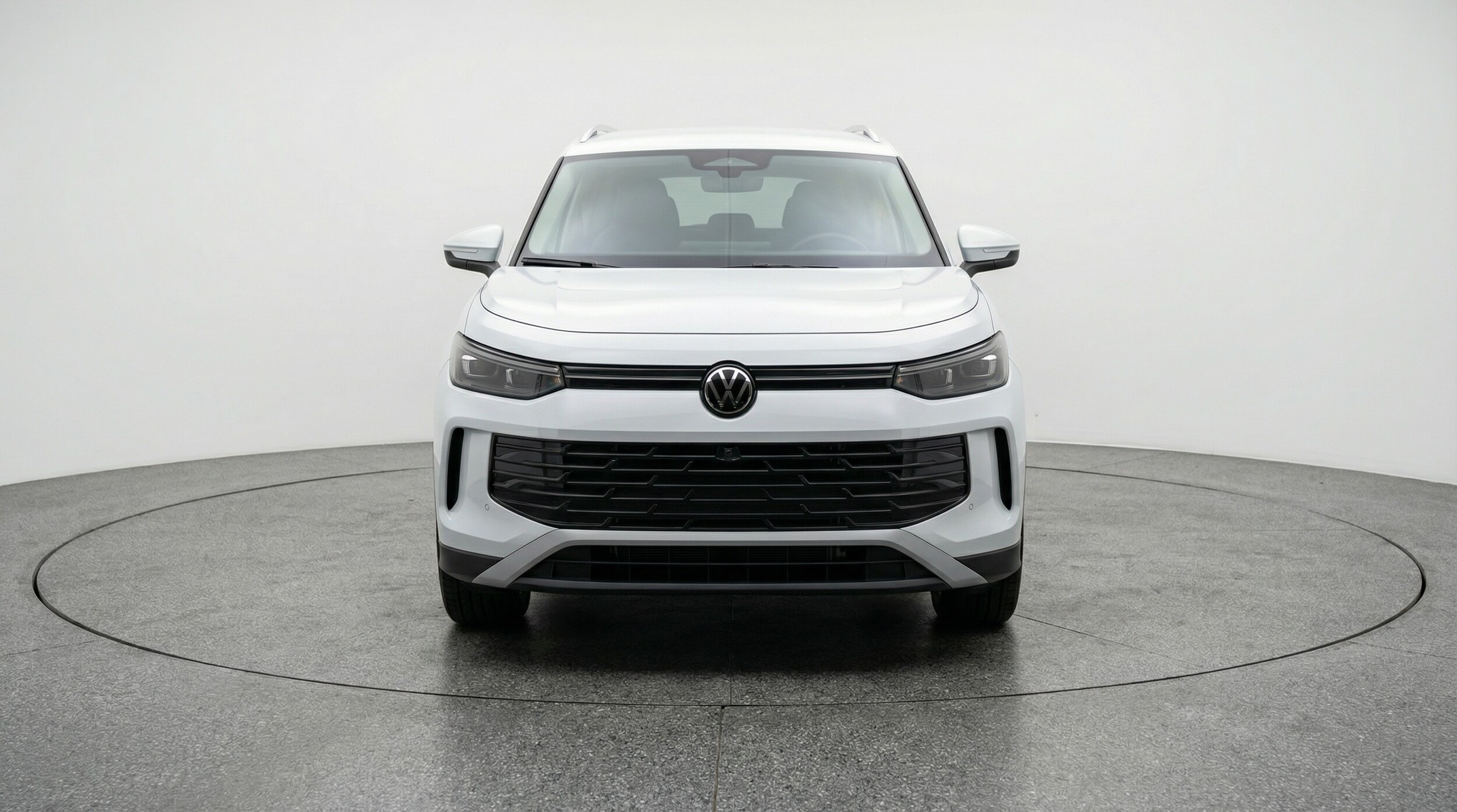 Thumbnail: 2026 Volkswagen Tiguan - 2