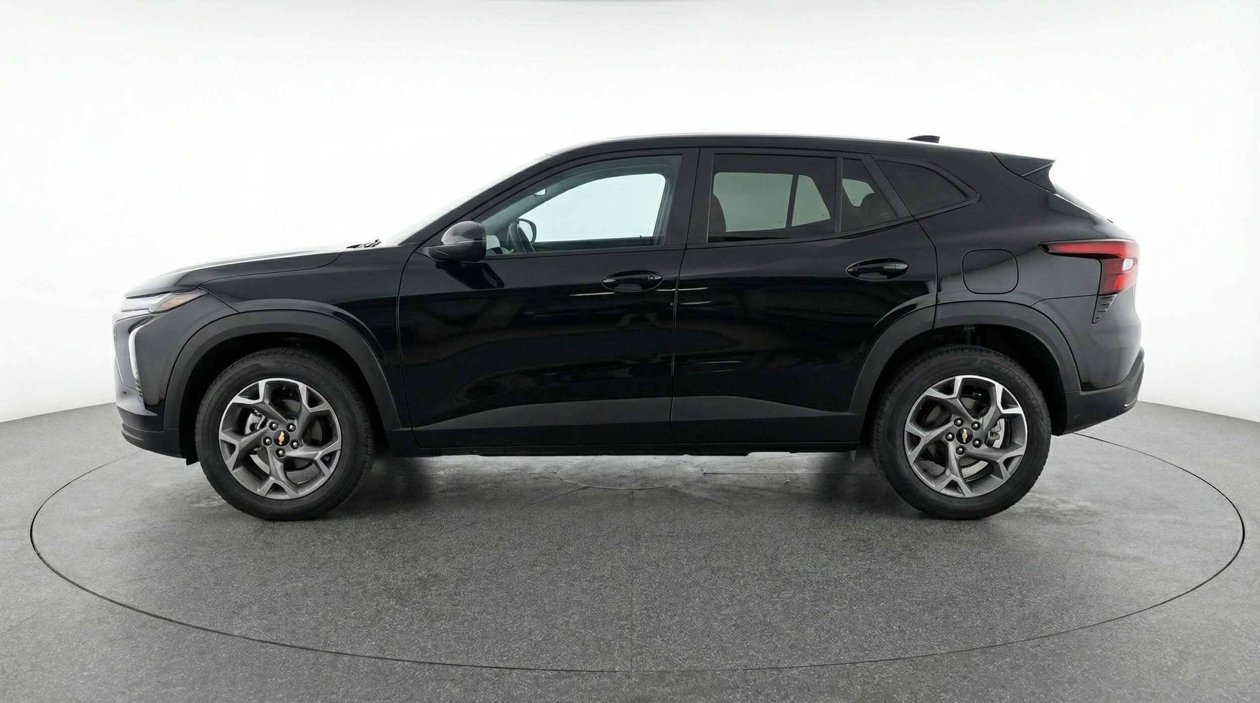 Thumbnail: 2025 Chevrolet Trax - 4