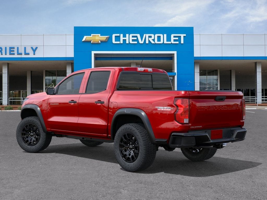 2026 Chevrolet Colorado Trail Boss - Photo 3
