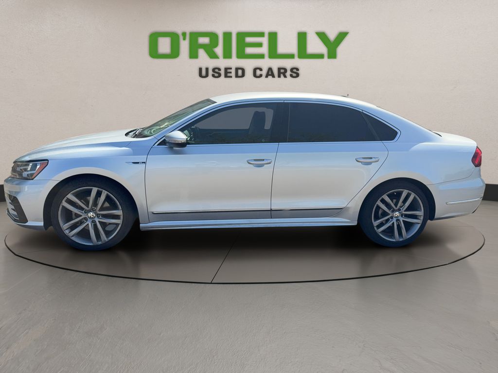 1VWDT7A31HC032019