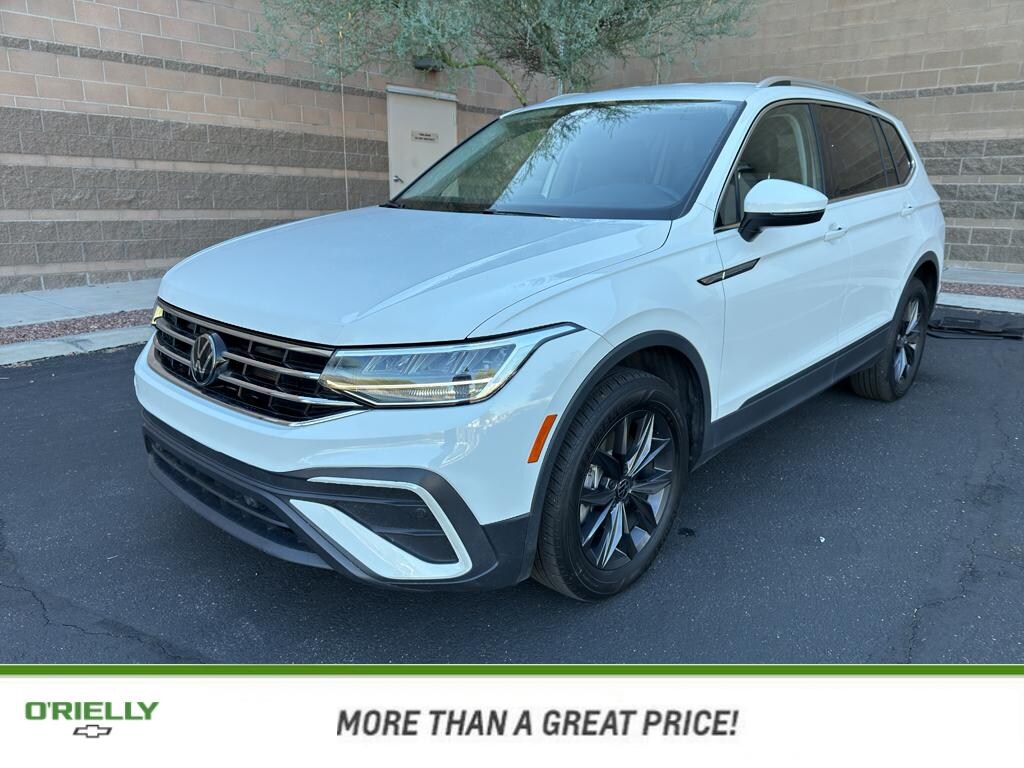 Used 2024 Volkswagen Tiguan SE