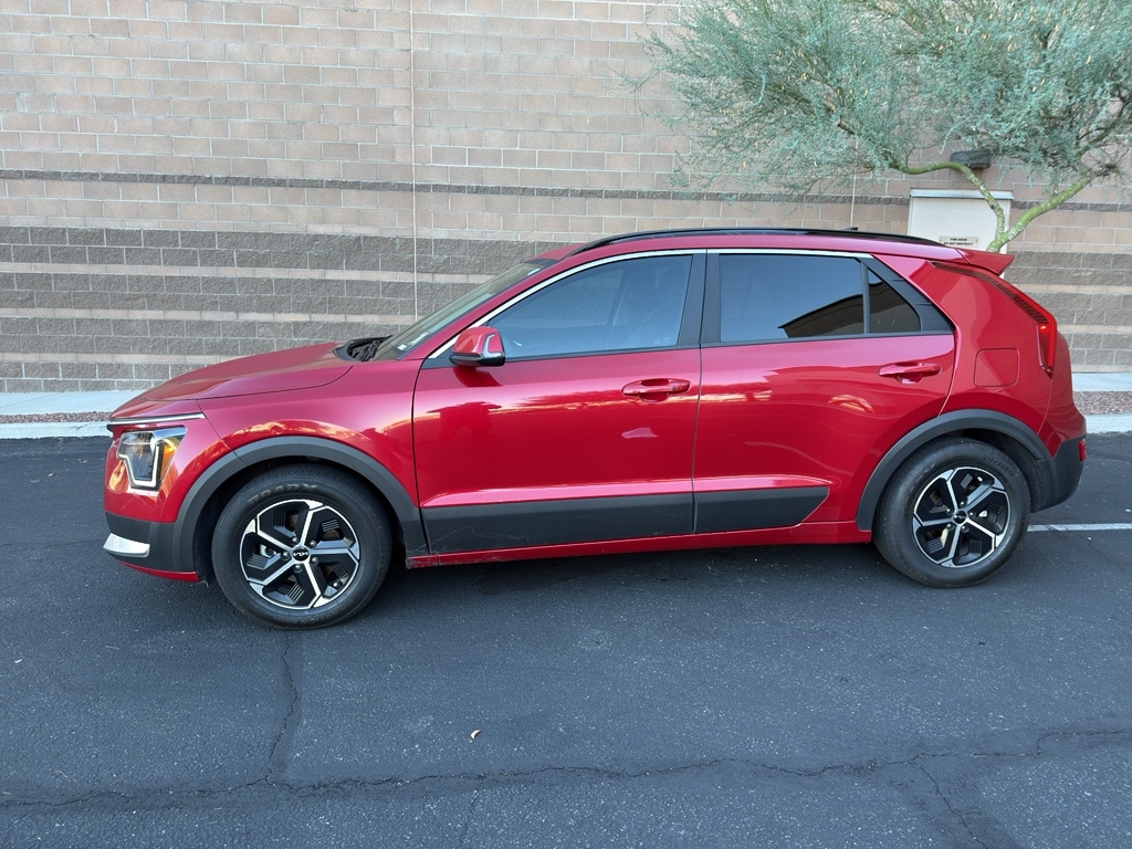 Used 2024 Kia Niro EX