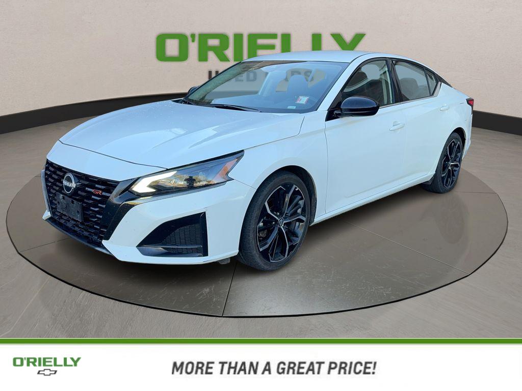2023 Nissan Altima SR
