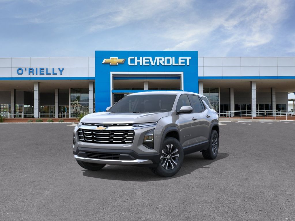 2027 Chevrolet Equinox LT - Photo 8