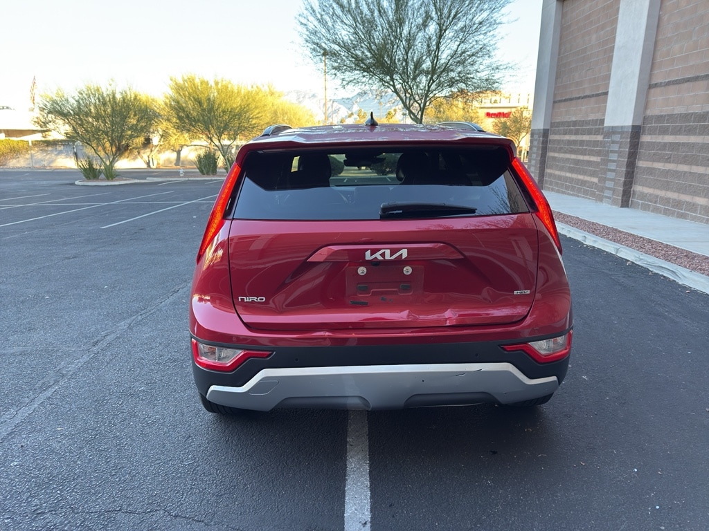 Used 2024 Kia Niro EX