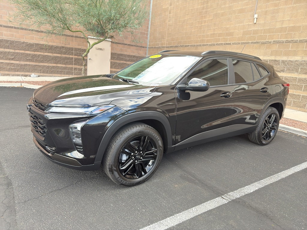 Certified 2025 Chevrolet Trax Activ SUV