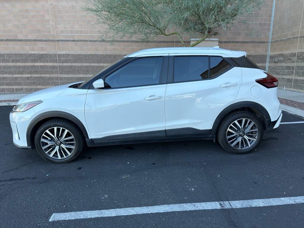 Used 2021 Nissan Kicks SV