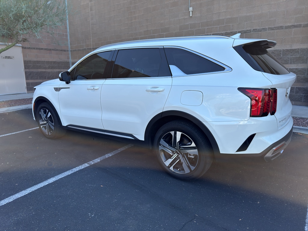 Used 2023 Kia Sorento Hybrid EX