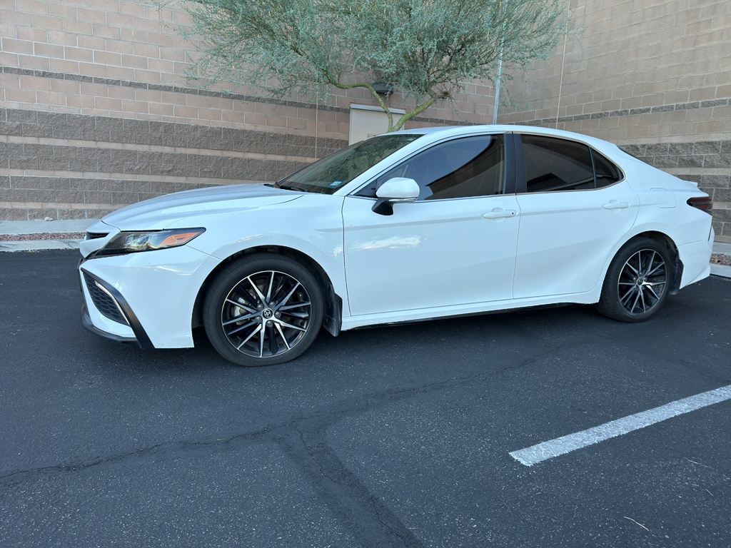 Used 2023 Toyota Camry SE