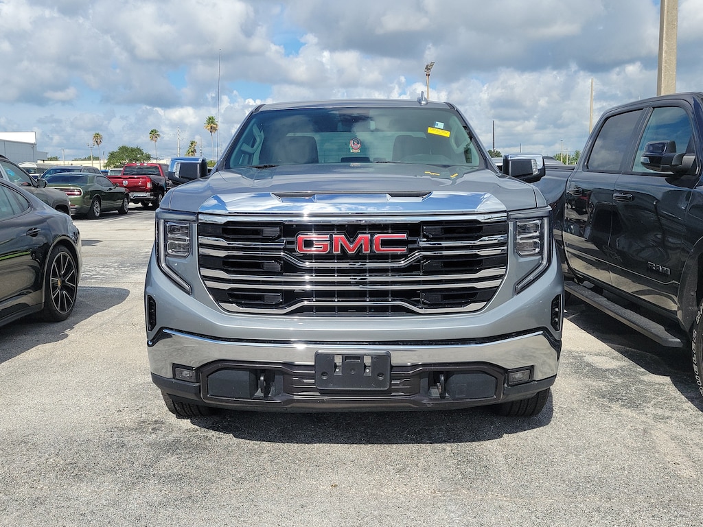 Used 2025 GMC Sierra 1500 SLT 2WD Crew Cab 147 SLT