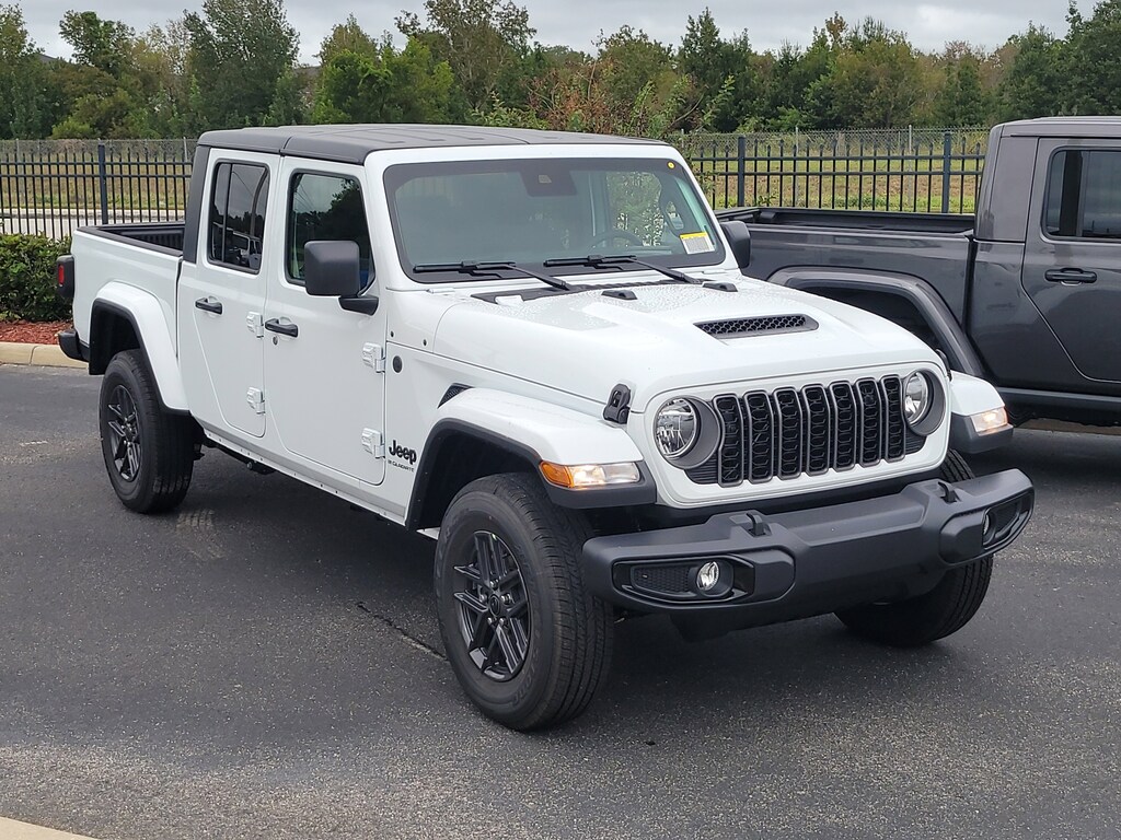 New 2025 Jeep Gladiator Sport S Pickup
