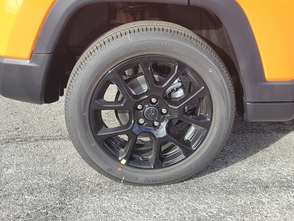 New 2026 Jeep Compass Latitude Sport Utility