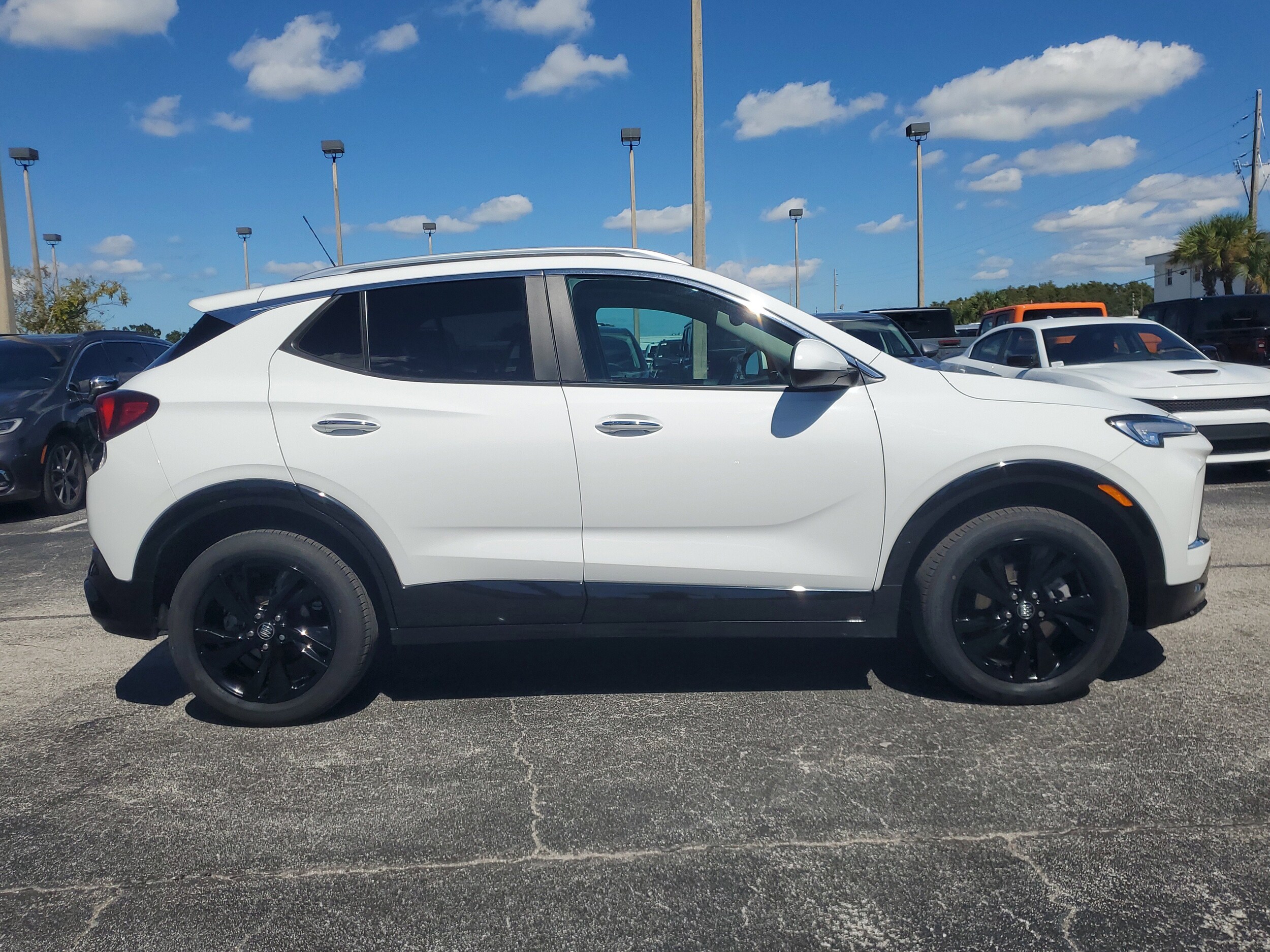 2024 Buick Encore GX Sport Touring photo 3