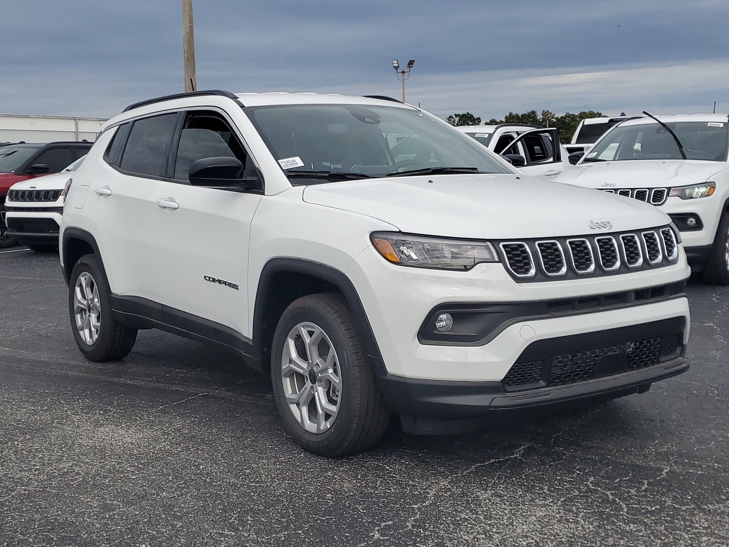2026 Jeep Compass Latitude's photo