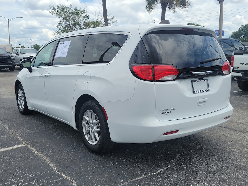 Used 2023 Chrysler Voyager LX LX FWD