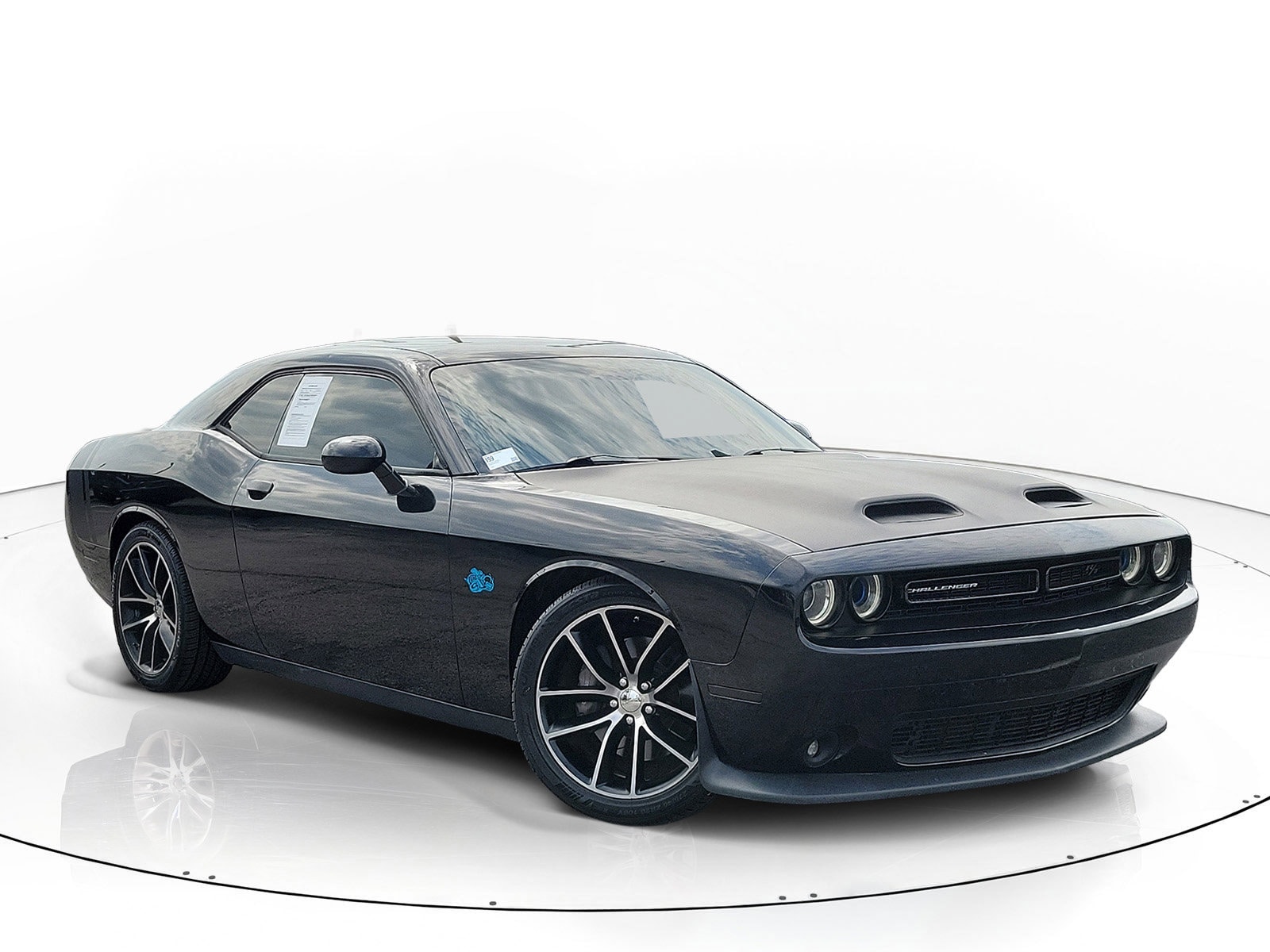 2016 Dodge Challenger Scat Pack's photo