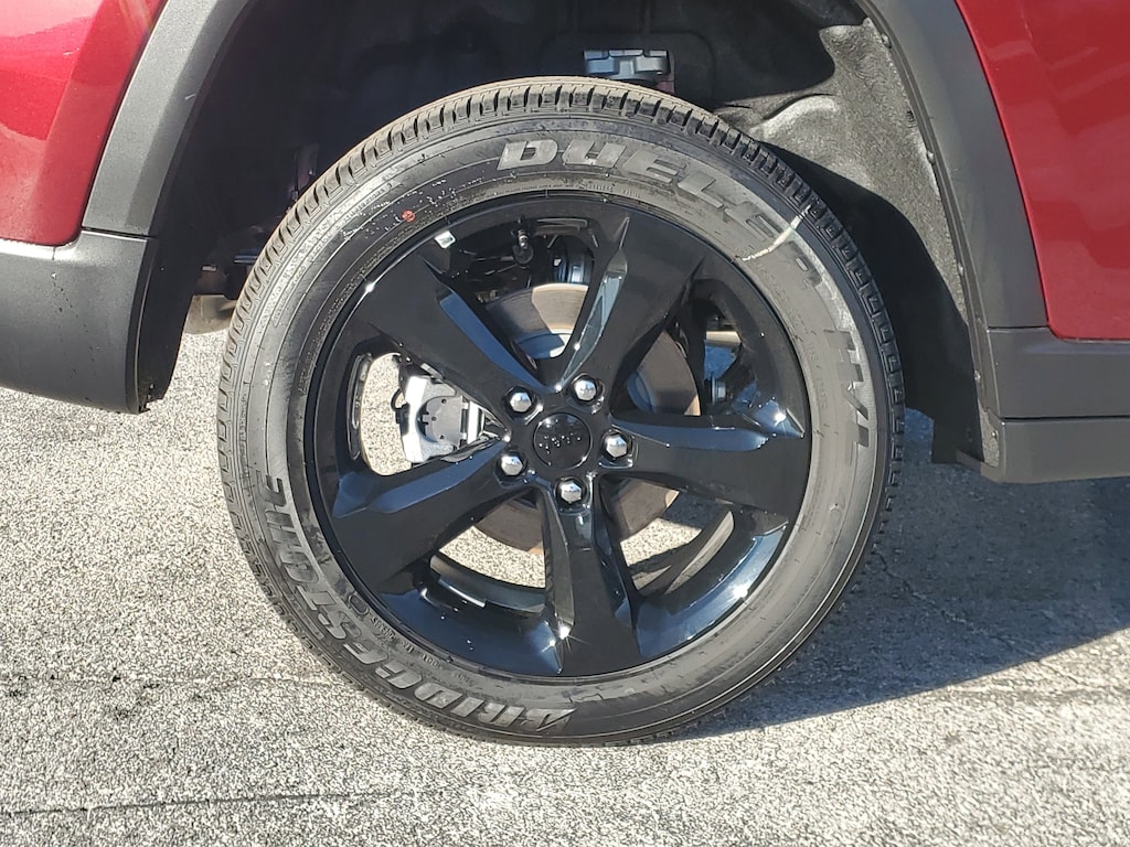 New 2025 Jeep Grand Cherokee Altitude Sport Utility