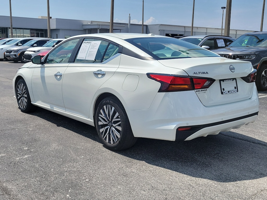 Used 2025 Nissan Altima SV SV FWD