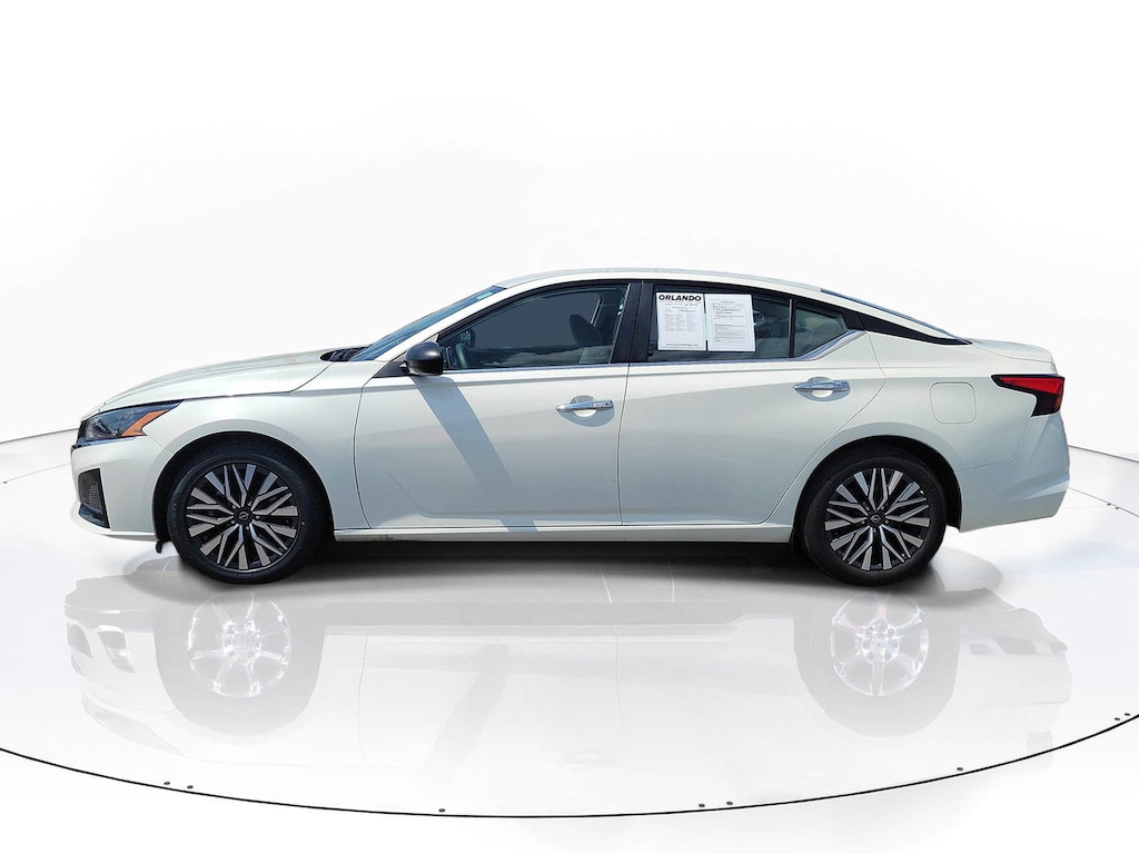 Used 2025 Nissan Altima SV SV FWD