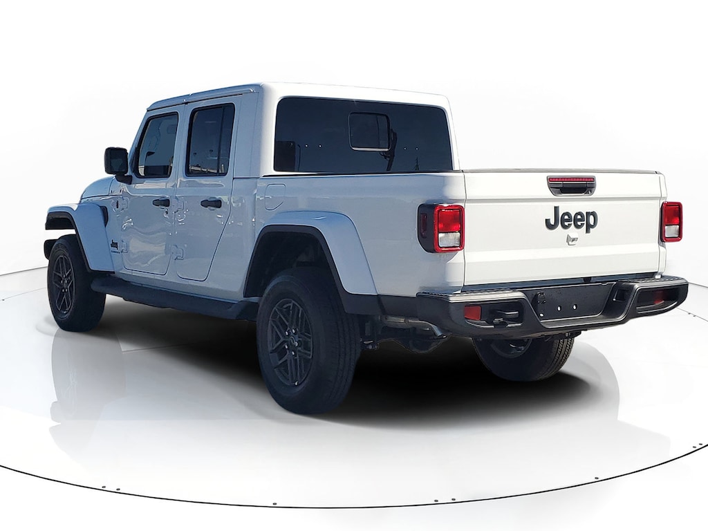 New 2026 Jeep Gladiator Sport S Pickup