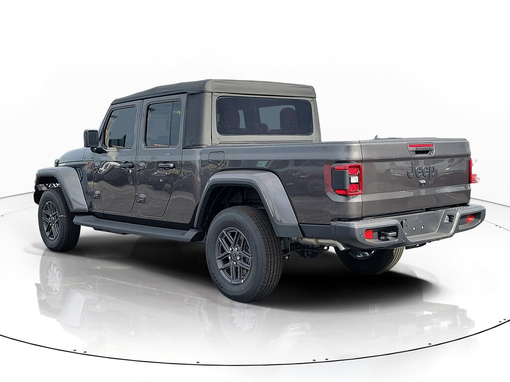 New 2026 Jeep Gladiator Sport S Pickup