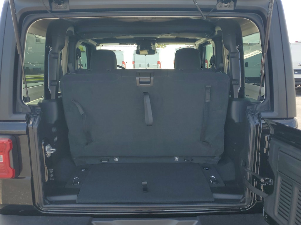 New 2025 Jeep Wrangler Rubicon Sport Utility