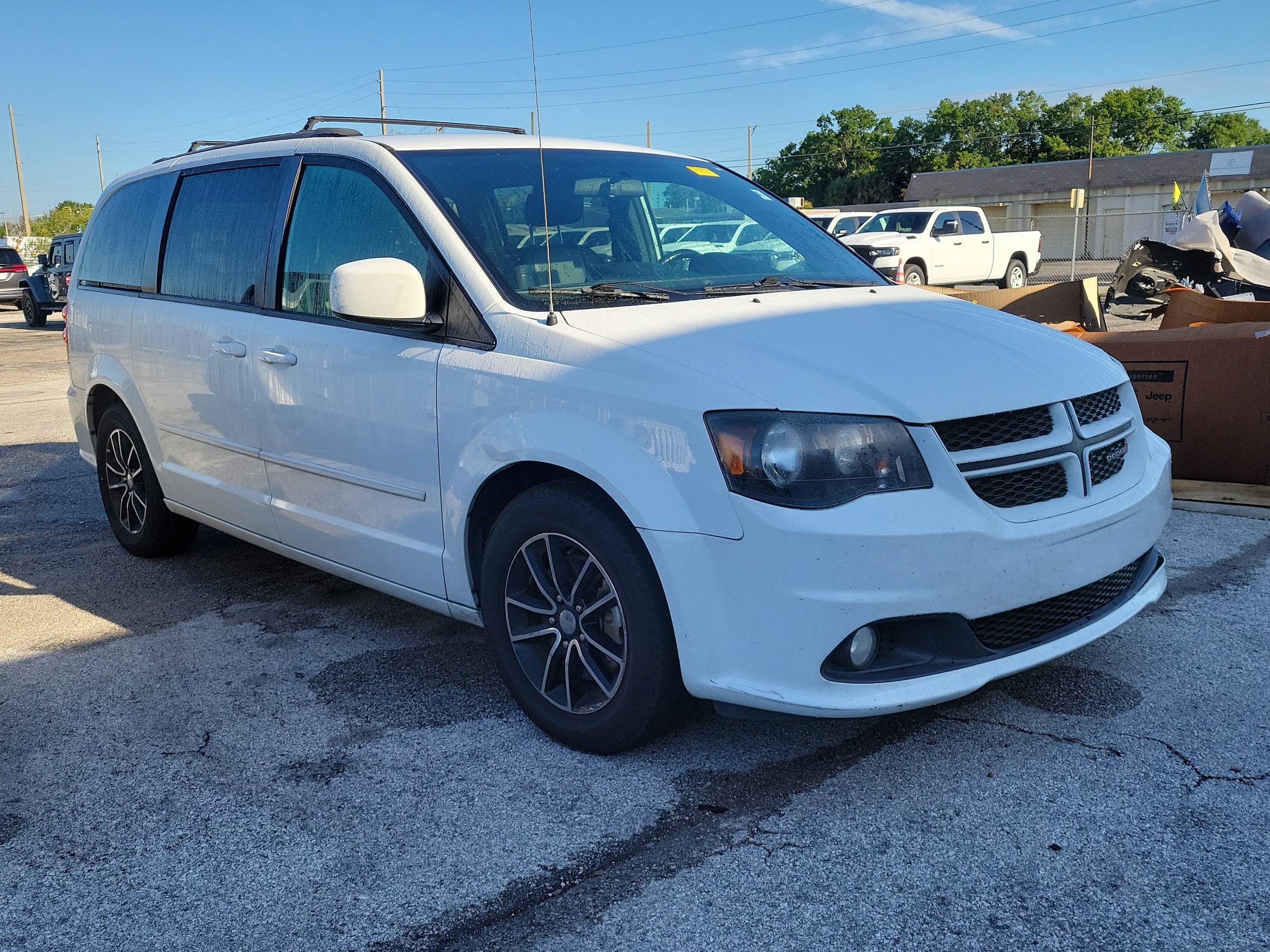 2016 Dodge Grand Caravan R/T's photo