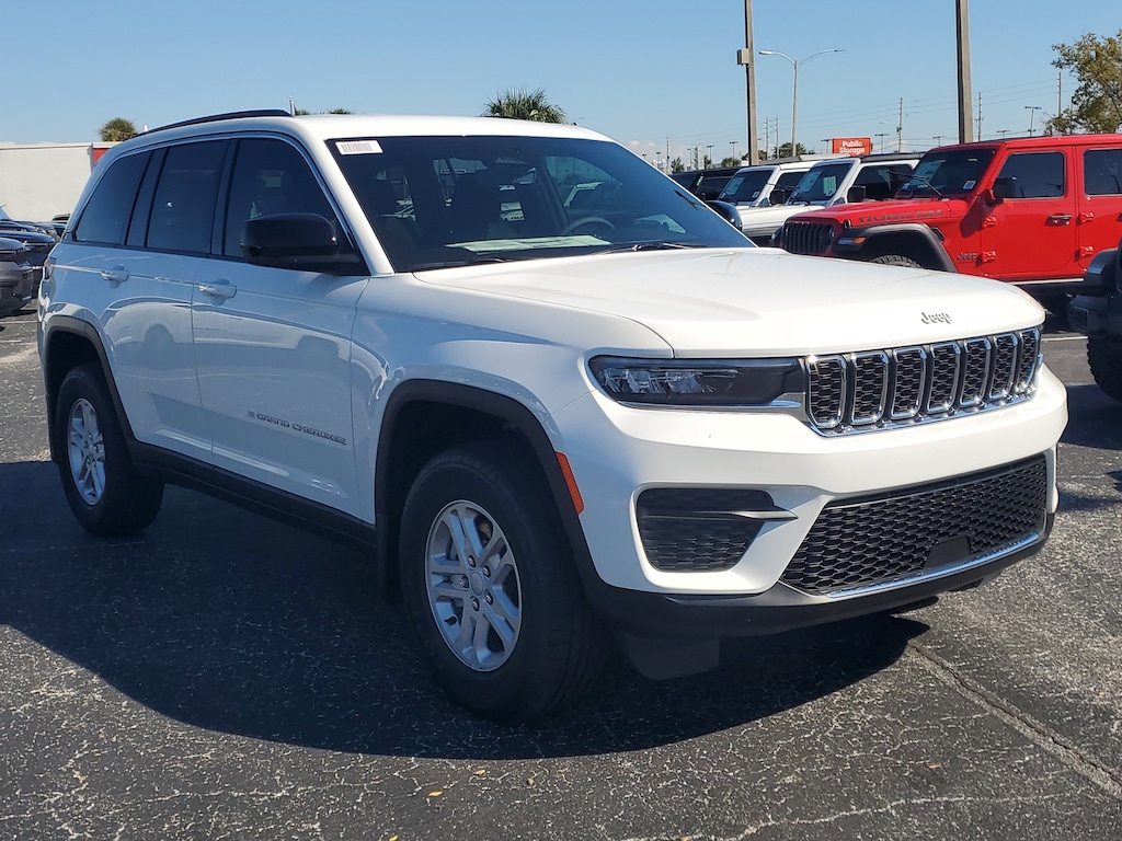 New 2025 Jeep Grand Cherokee Laredo Sport Utility