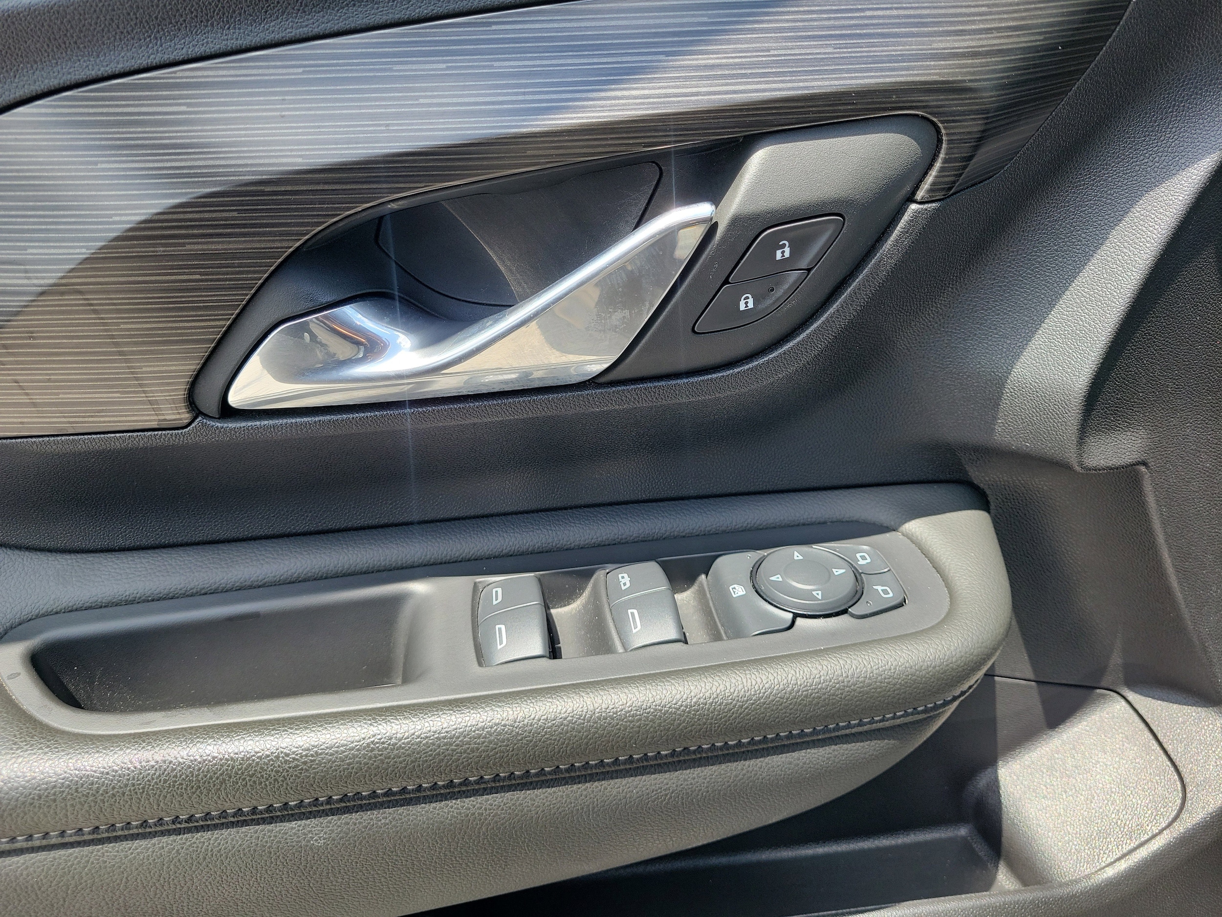 2024 GMC Terrain SLE - Photo 12