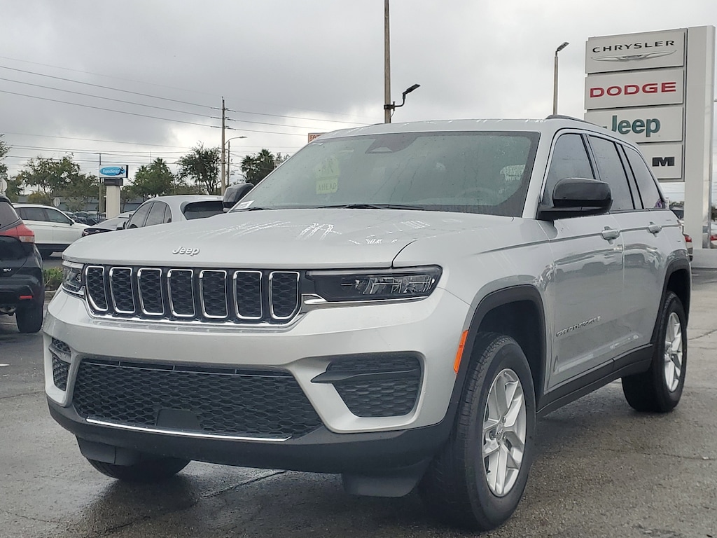 New 2025 Jeep Grand Cherokee Laredo X Sport Utility