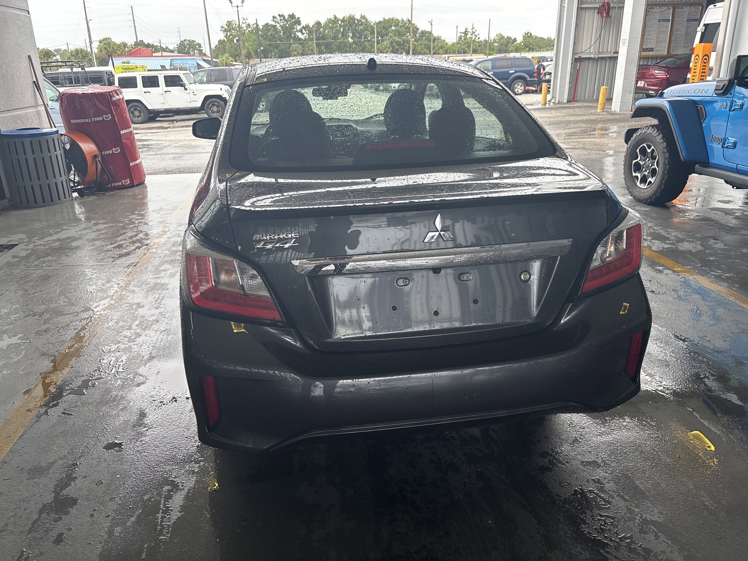 2024 Mitsubishi Mirage G4 photo 3