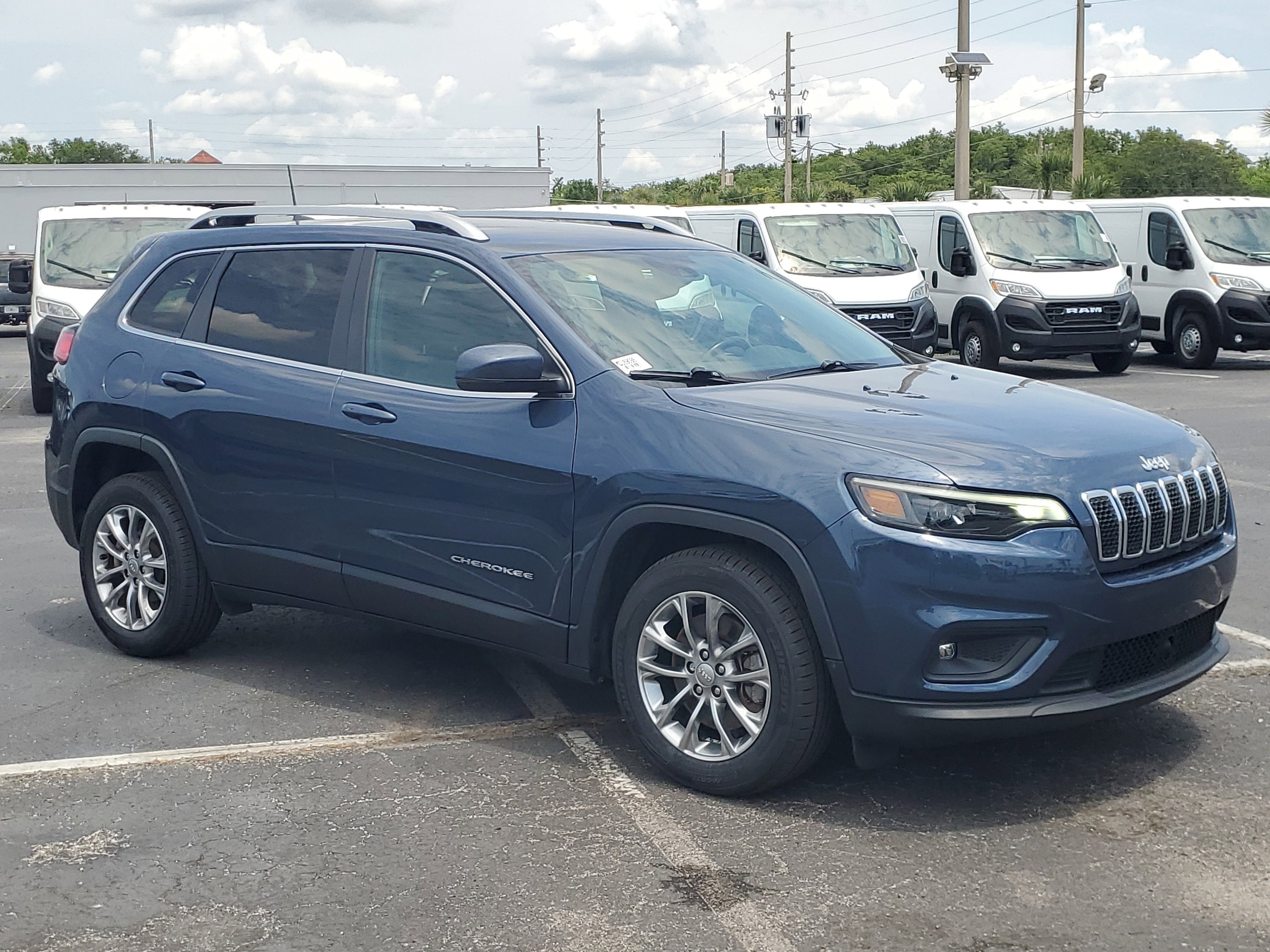 Image 2 of 2021 Jeep Cherokee Latitude Plus FWD