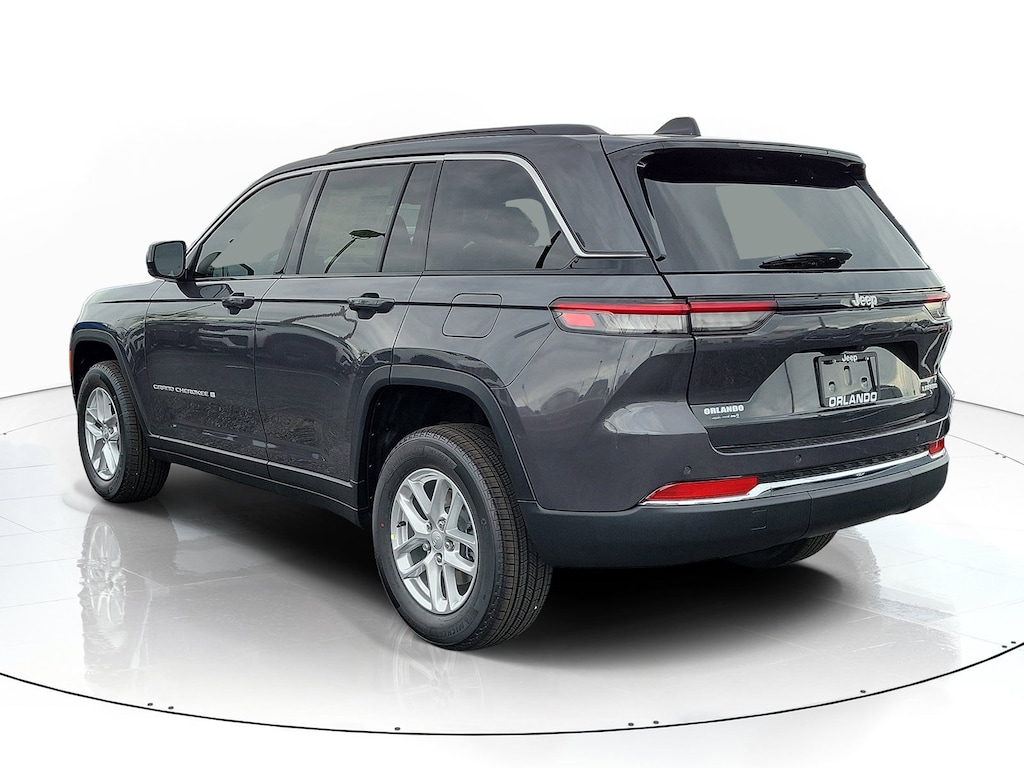 New 2026 Jeep Grand Cherokee Laredo Sport Utility