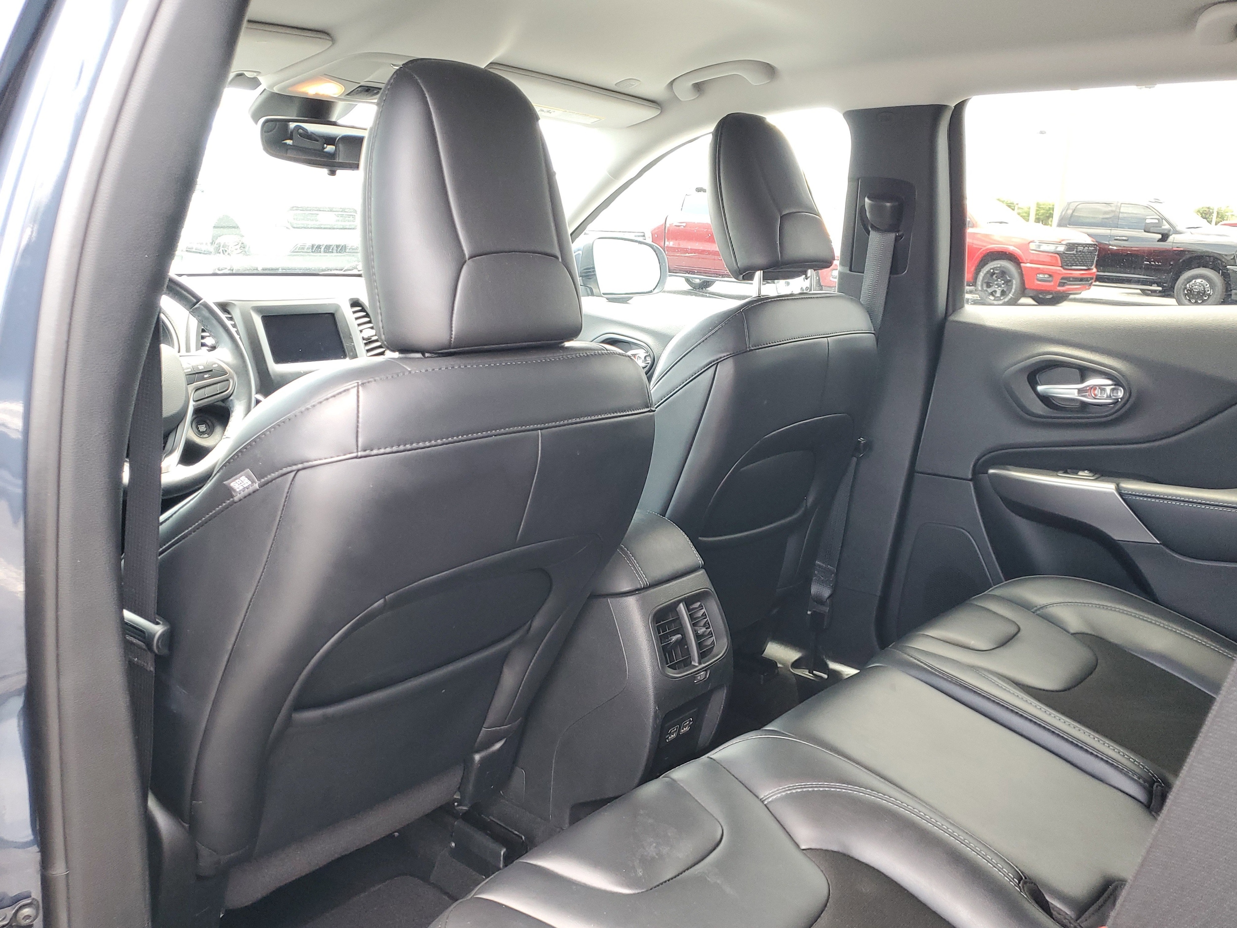 Image 9 of 2021 Jeep Cherokee Latitude Plus FWD