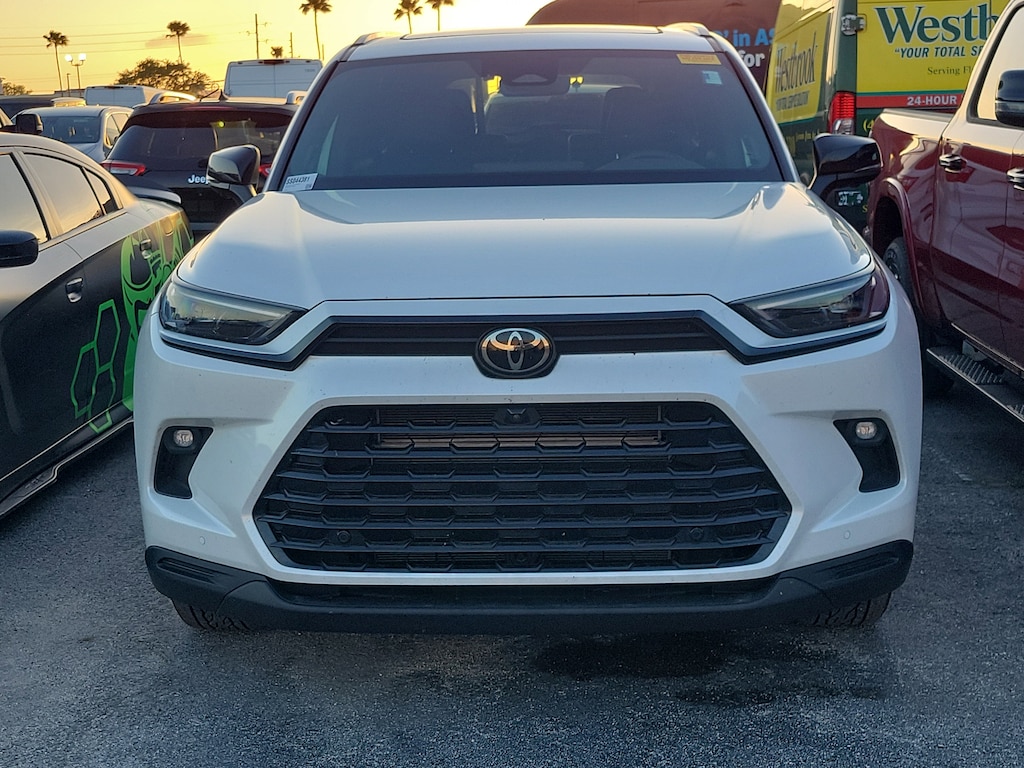Used 2025 Toyota Grand Highlander Hybrid XLE Hybrid XLE AWD