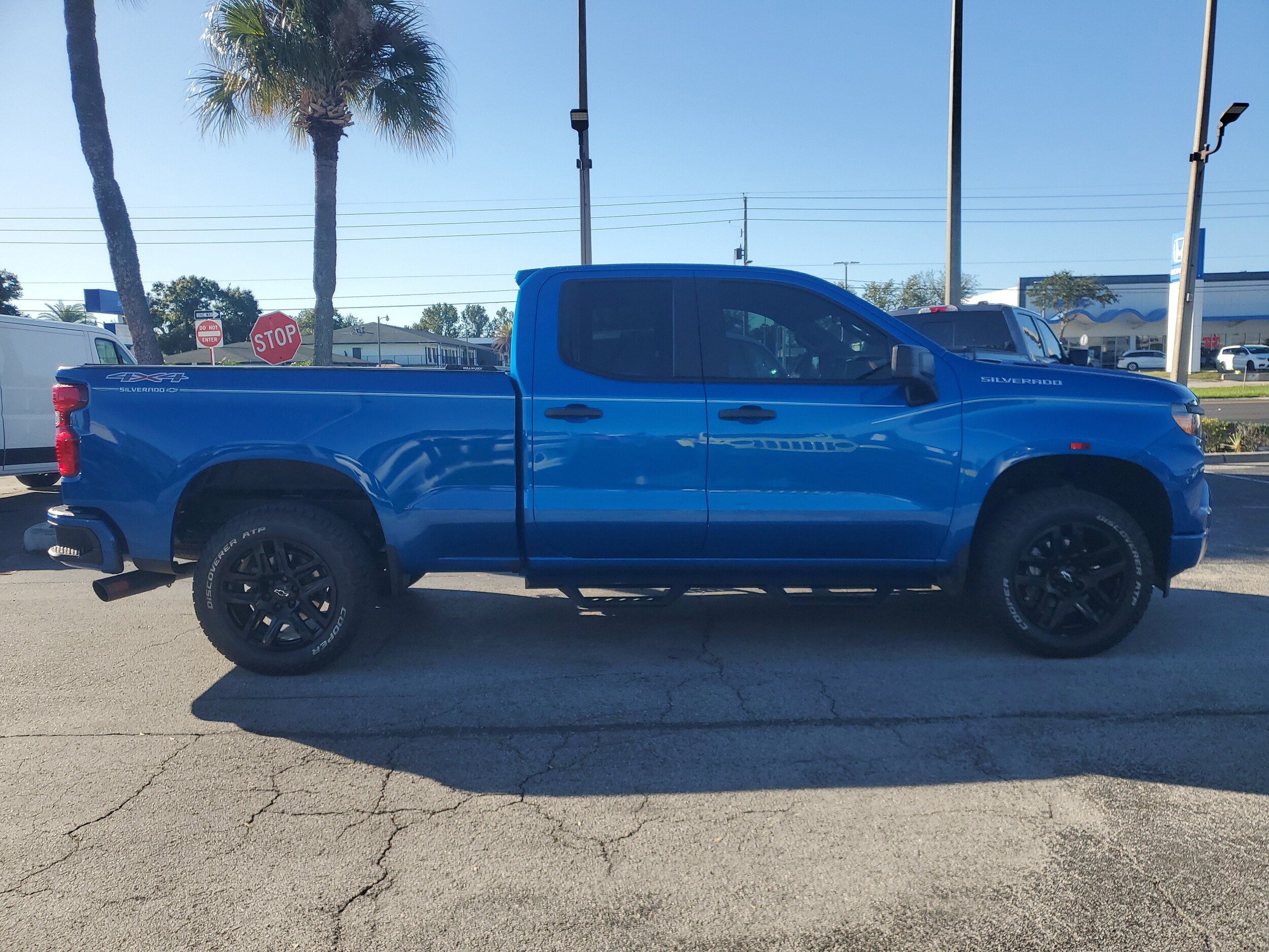 2022 Chevrolet Silverado 1500 Custom photo 4