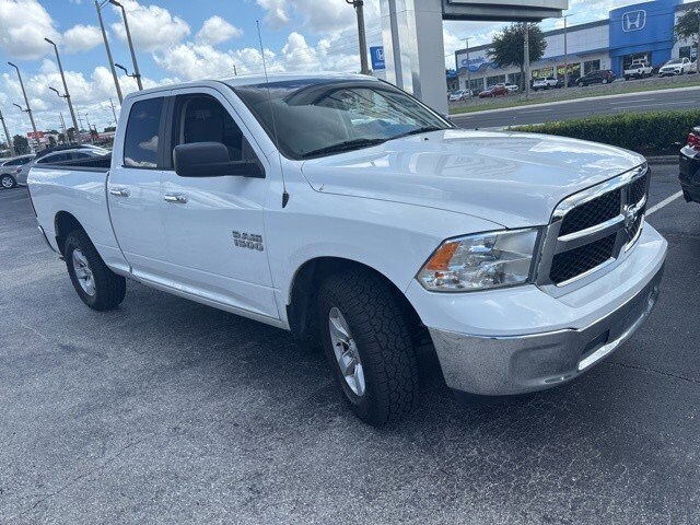2018 Ram 1500 SLT photo 2