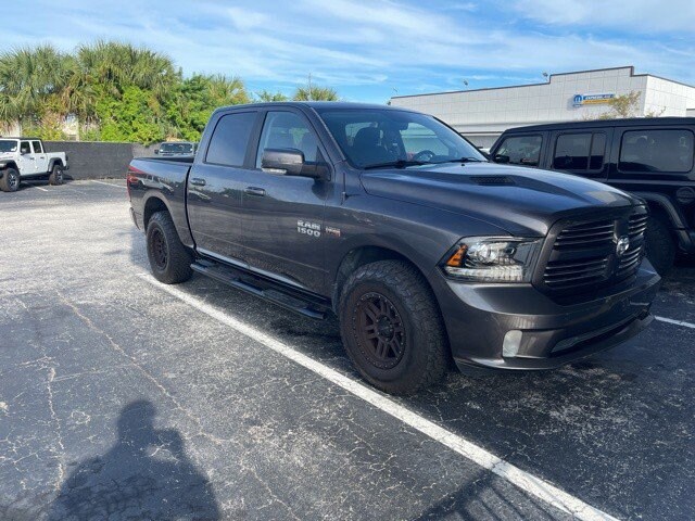 2017 Ram 1500 Sport photo 2