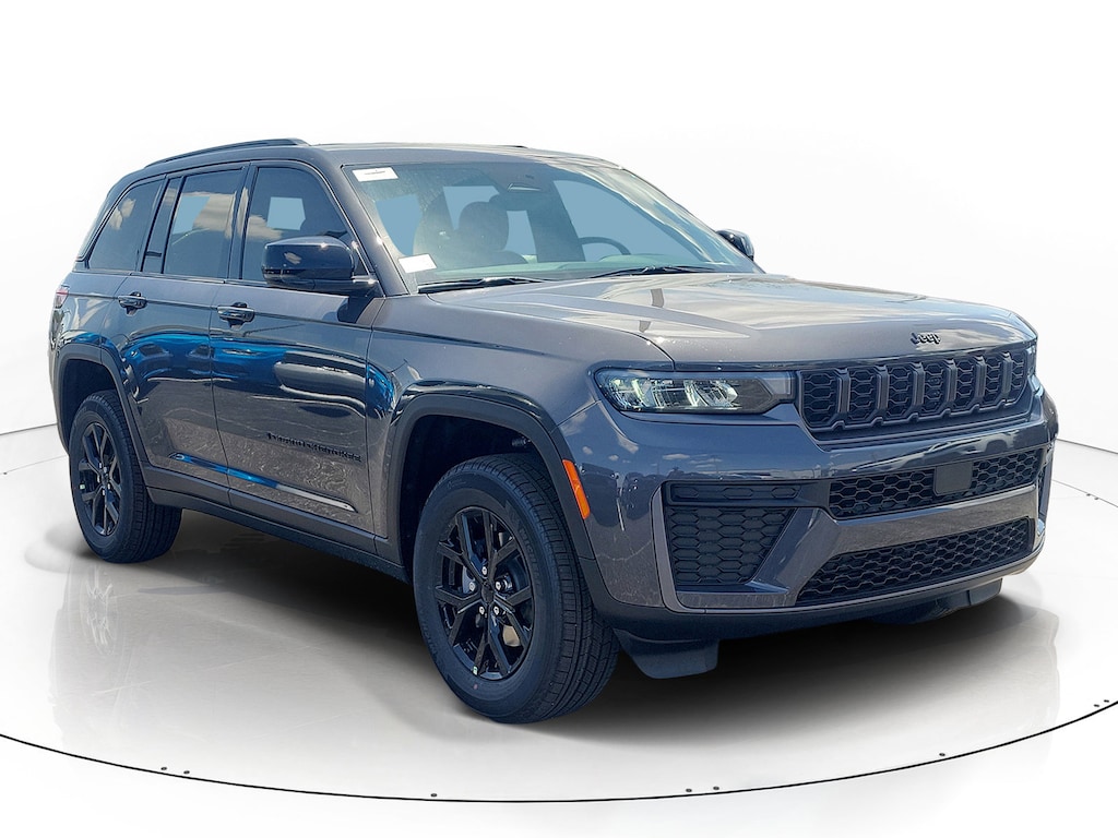 New 2026 Jeep Grand Cherokee Laredo Altitude Sport Utility