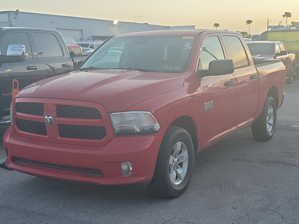Used 2015 Ram 1500 Express Express 2WD Crew Cab 140.5