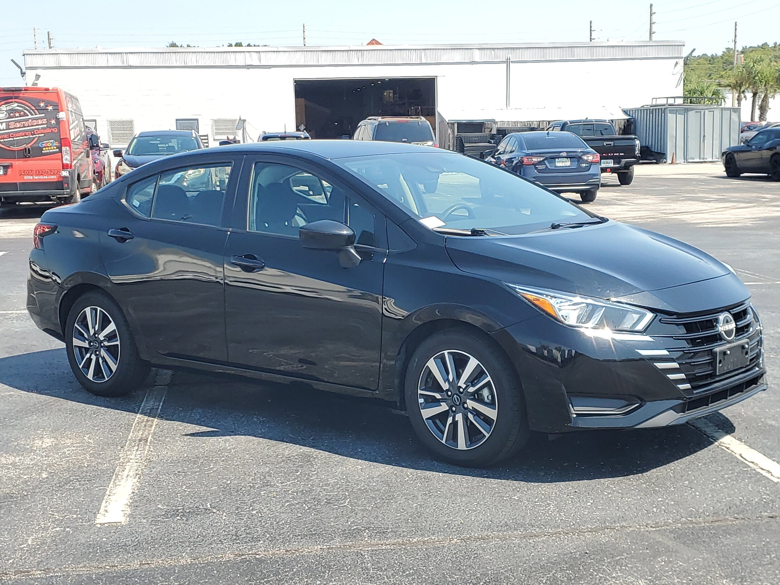 2023 Nissan Versa SV photo 2