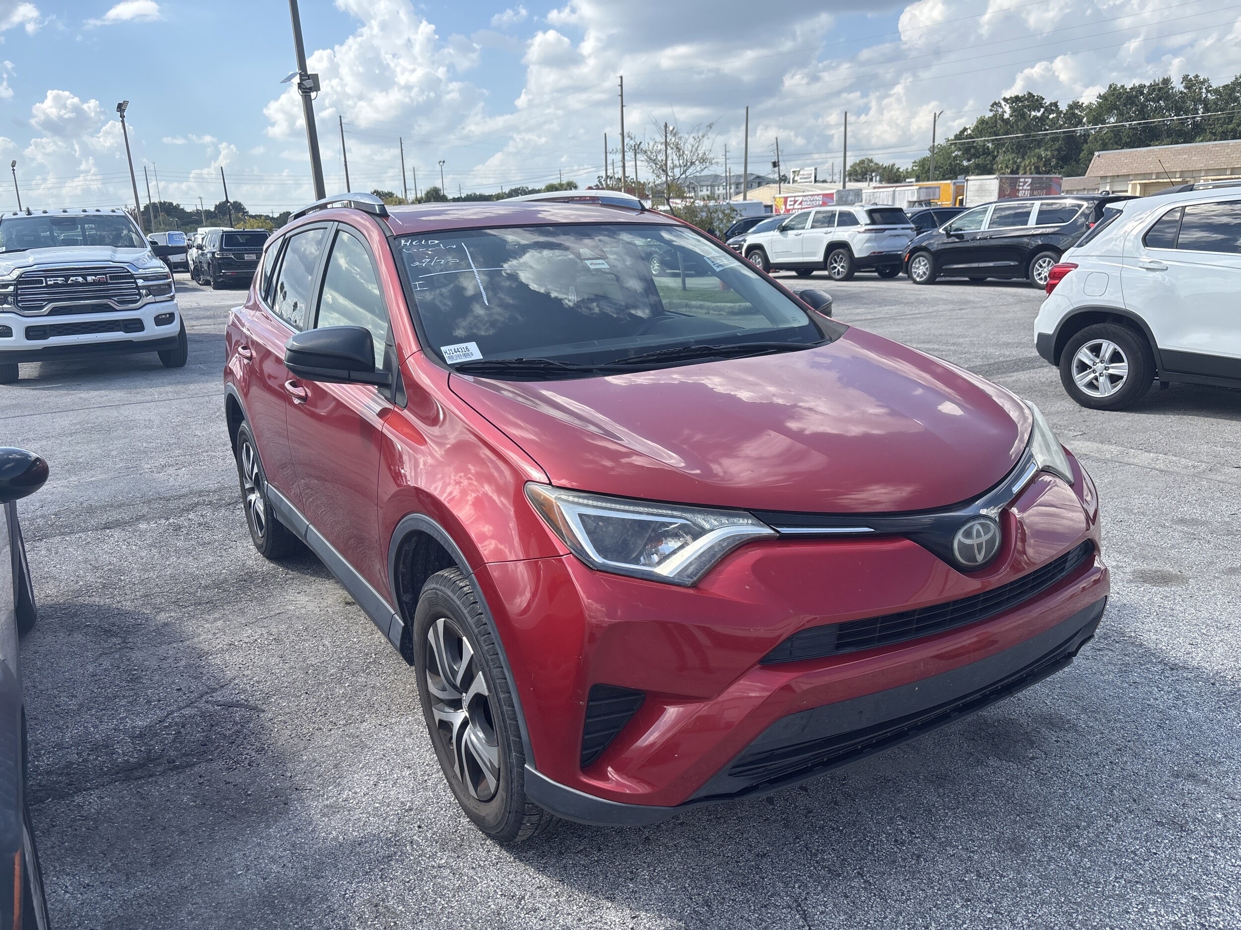 2017 Toyota RAV4 LE photo 2