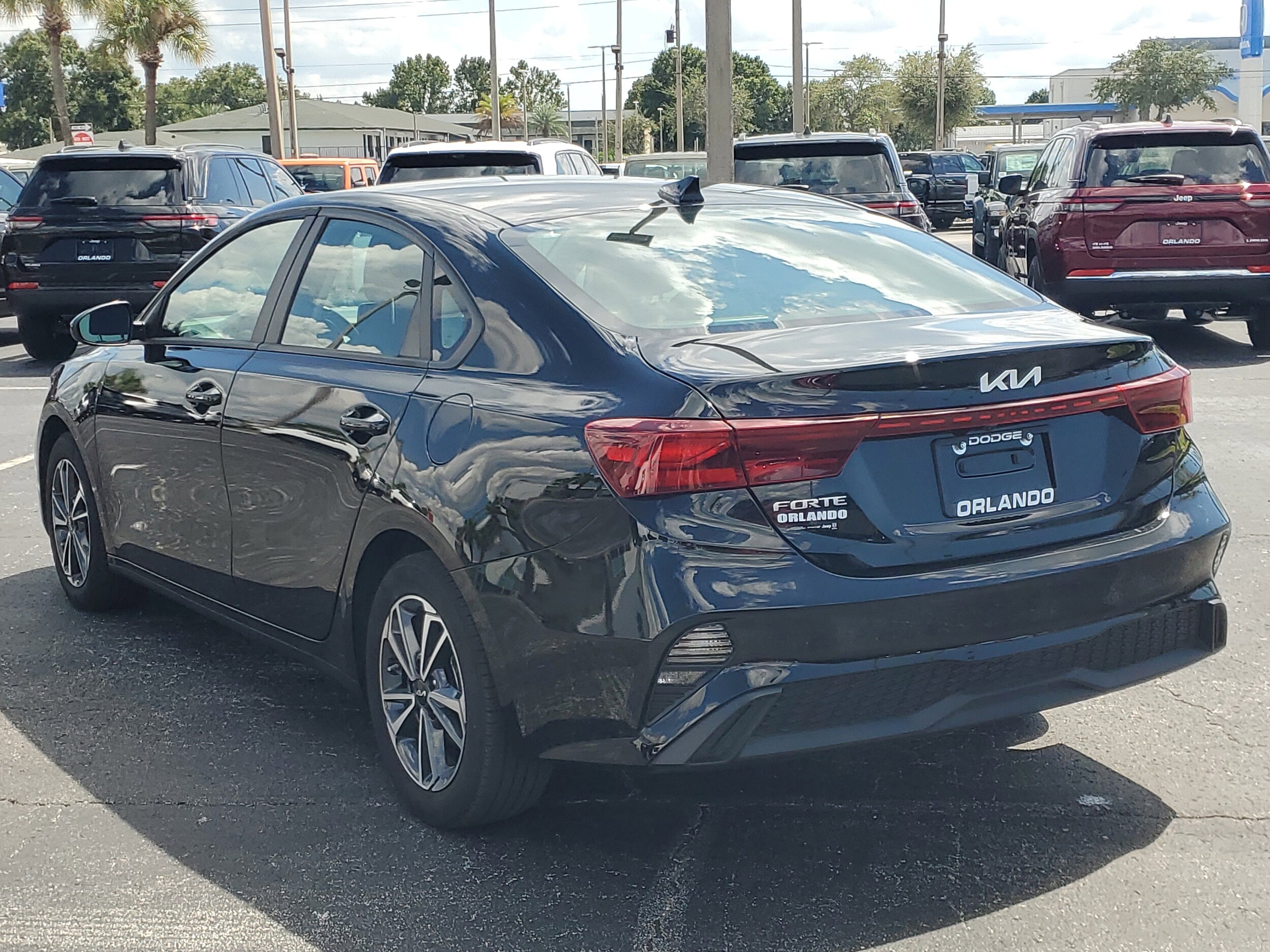 2024 Kia Forte LXS photo 3