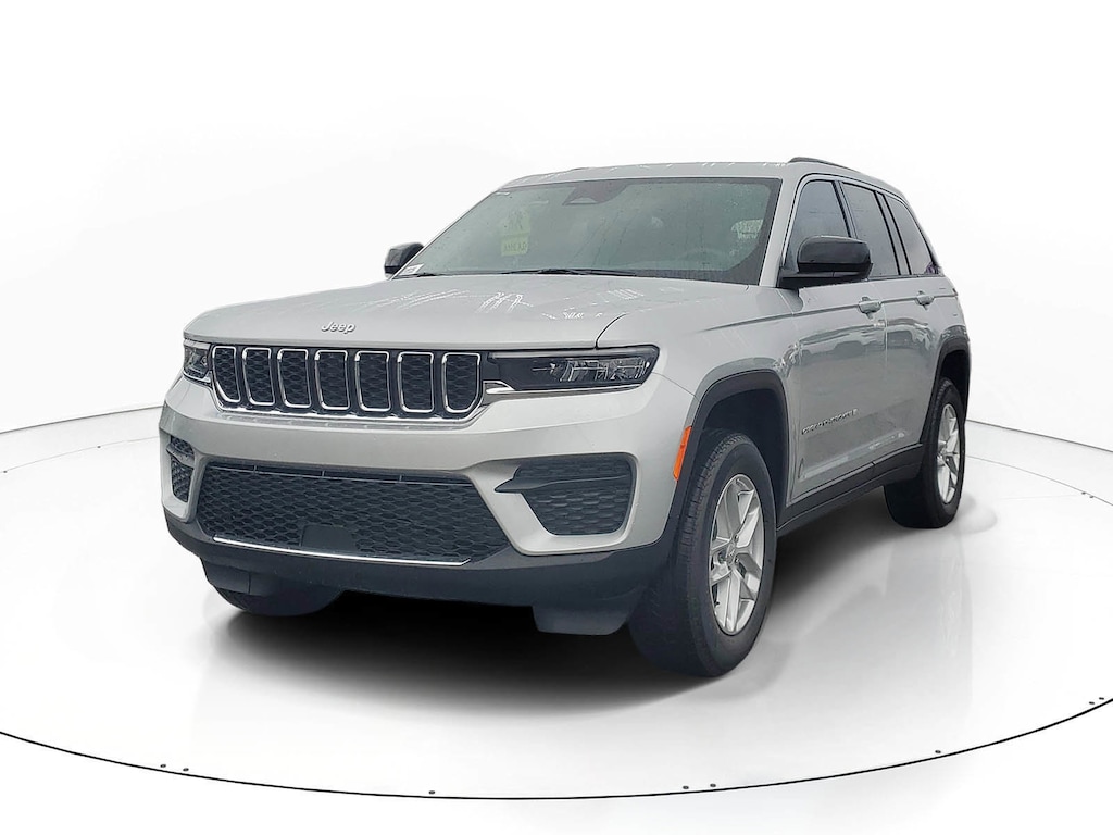 New 2025 Jeep Grand Cherokee Laredo X Sport Utility